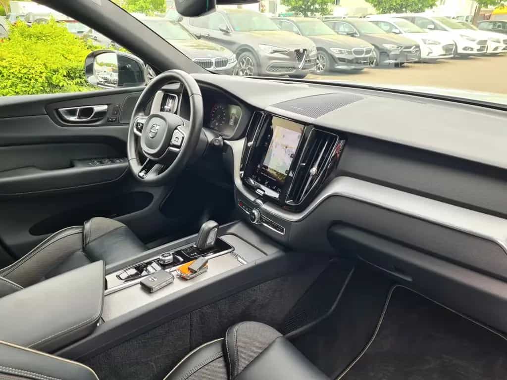 Volvo XC60 R Design 2WD B4 - ASSISTS - PANO - 360° - 11/2020-photo-16