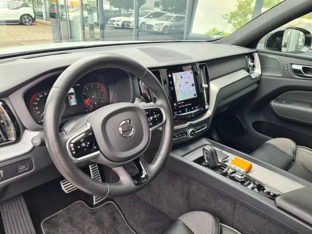 Volvo XC60 R Design 2WD B4 - ASSISTS - PANO - 360° - 11/2020-photo-9