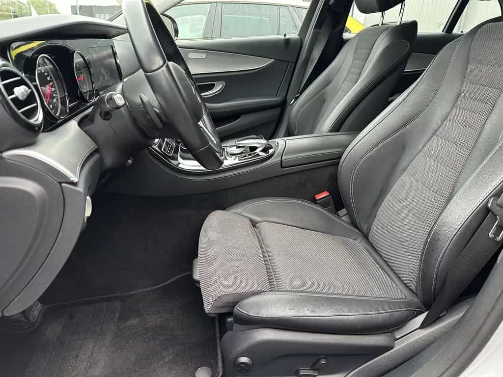 Mercedes-Benz E 220 d Limousine Avantgarde NAV+LED+AHK+CARPLAY 09/2019-photo-11