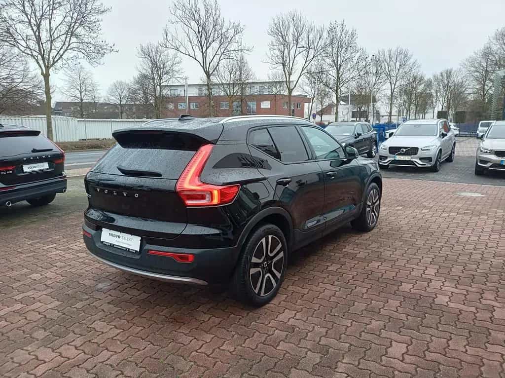 Volvo XC40 D3 Momentum Pro Geartronic 12/2019-photo-10