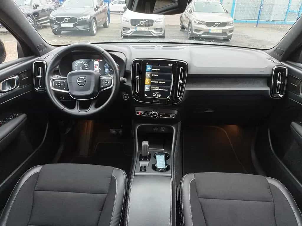 Volvo XC40 D3 Momentum Pro Geartronic 12/2019-photo-13