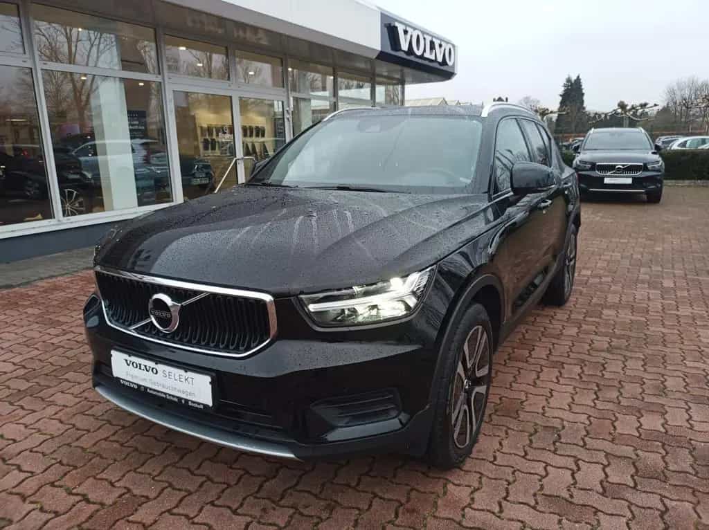 Volvo XC40 D3 Momentum Pro Geartronic 12/2019-photo-3