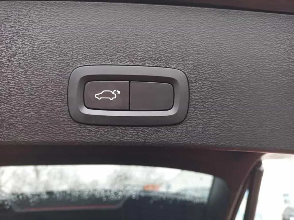 Volvo XC40 D3 Momentum Pro Geartronic 12/2019-photo-8