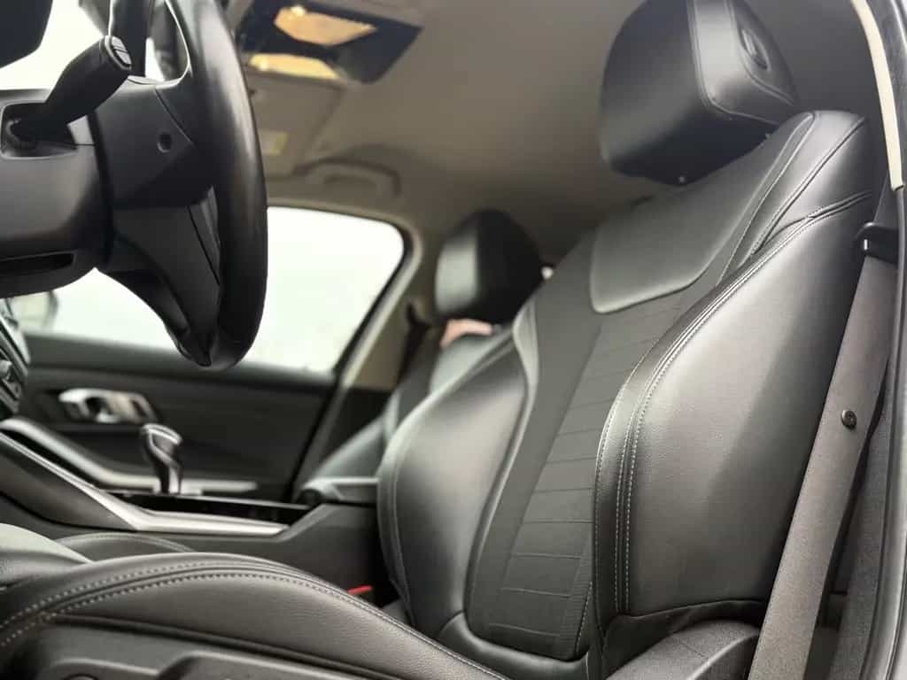 BMW 330 i Sportline/Vollleder/Navi/3-Zone-Automatik 11/2019-photo-11