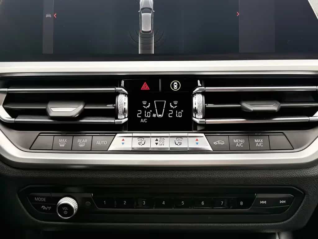 BMW 330 i Sportline/Vollleder/Navi/3-Zone-Automatik 11/2019-photo-22