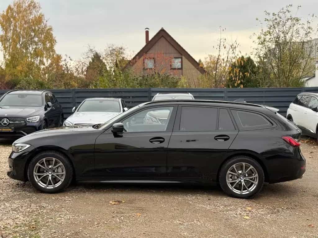 BMW 330 i Sportline/Vollleder/Navi/3-Zone-Automatik 11/2019-photo-3