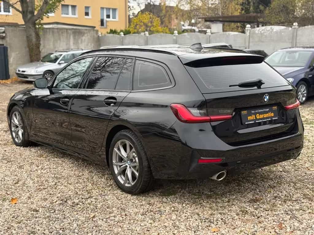 BMW 330 i Sportline/Vollleder/Navi/3-Zone-Automatik 11/2019-photo-4