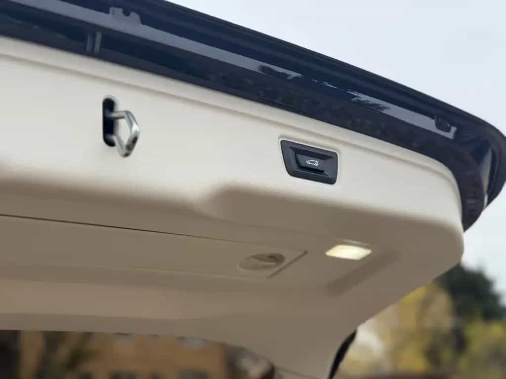 BMW 330 i Sportline/Vollleder/Navi/3-Zone-Automatik 11/2019-photo-7