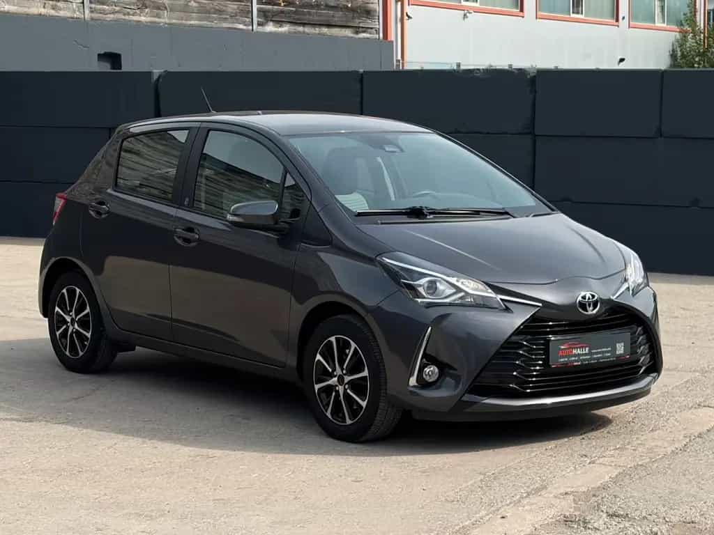 Toyota Yaris 1.5 Ltr. Kamera Klima BLT SHZ LKA AM 11/2018-photo-2