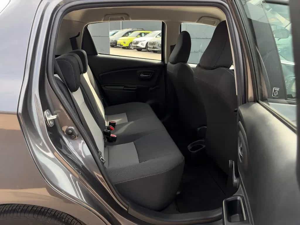 Toyota Yaris 1.5 Ltr. Kamera Klima BLT SHZ LKA AM 11/2018-photo-25