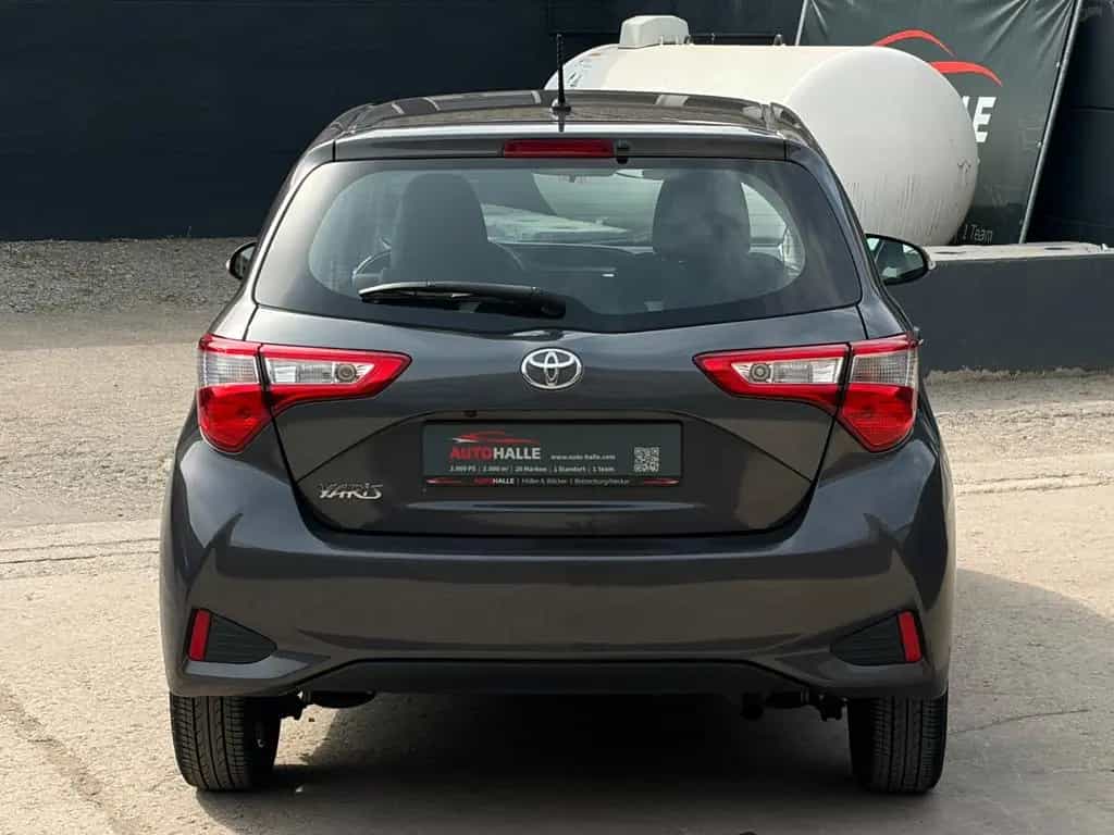 Toyota Yaris 1.5 Ltr. Kamera Klima BLT SHZ LKA AM 11/2018-photo-4