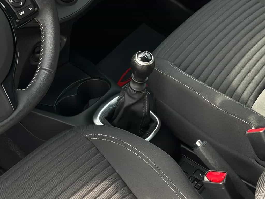 Toyota Yaris 1.5 Ltr. Kamera Klima BLT SHZ LKA AM 11/2018-photo-8
