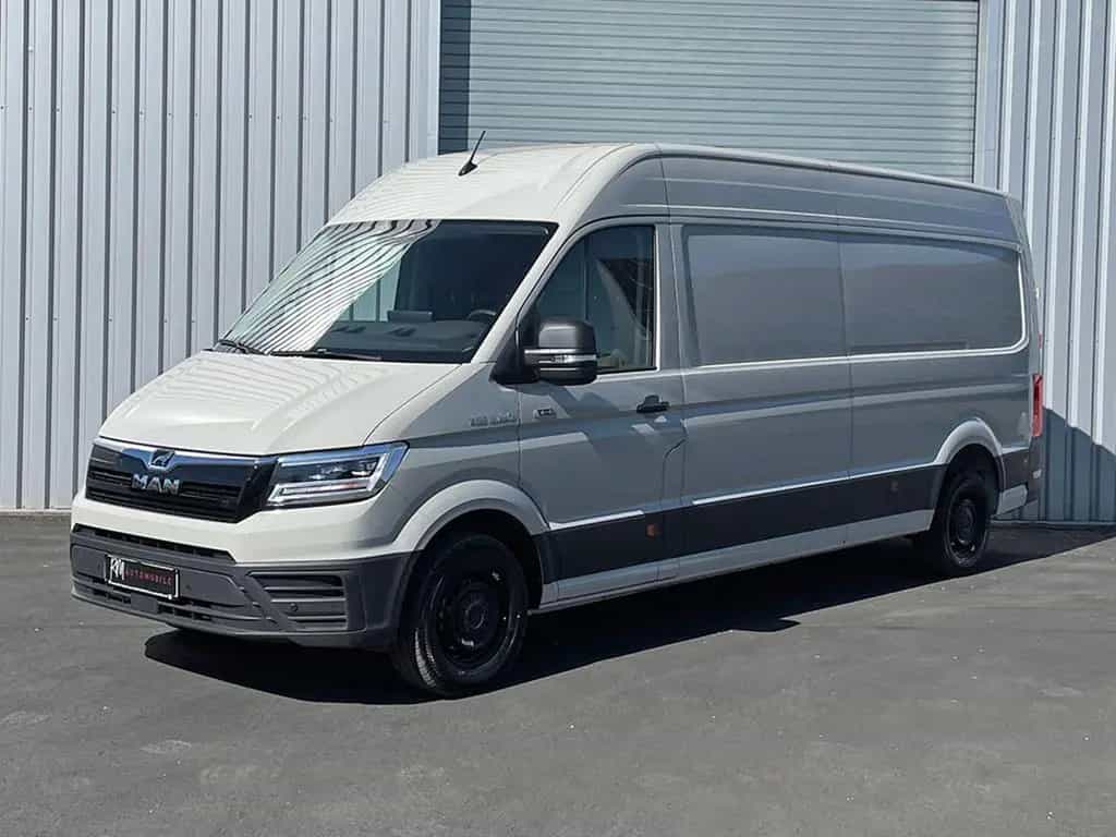 MAN TGE 3.180 L4H3 Kasten 4x4 NAVI PDC LEKRADHZ 11/2025-photo-0