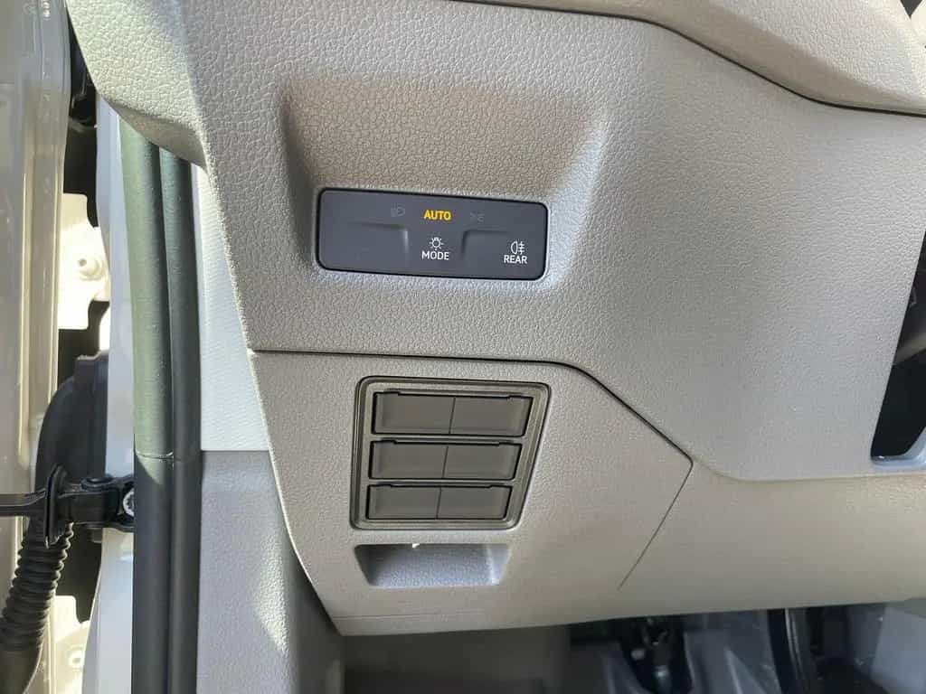 MAN TGE 3.180 L4H3 Kasten 4x4 NAVI PDC LEKRADHZ 11/2025-photo-38