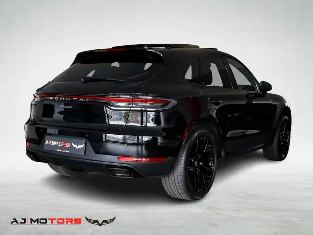 Porsche Macan **PANO-SPUR-CARPLAY-LED-STERNEHIMMEL-DAB+* 07/2020-photo-1