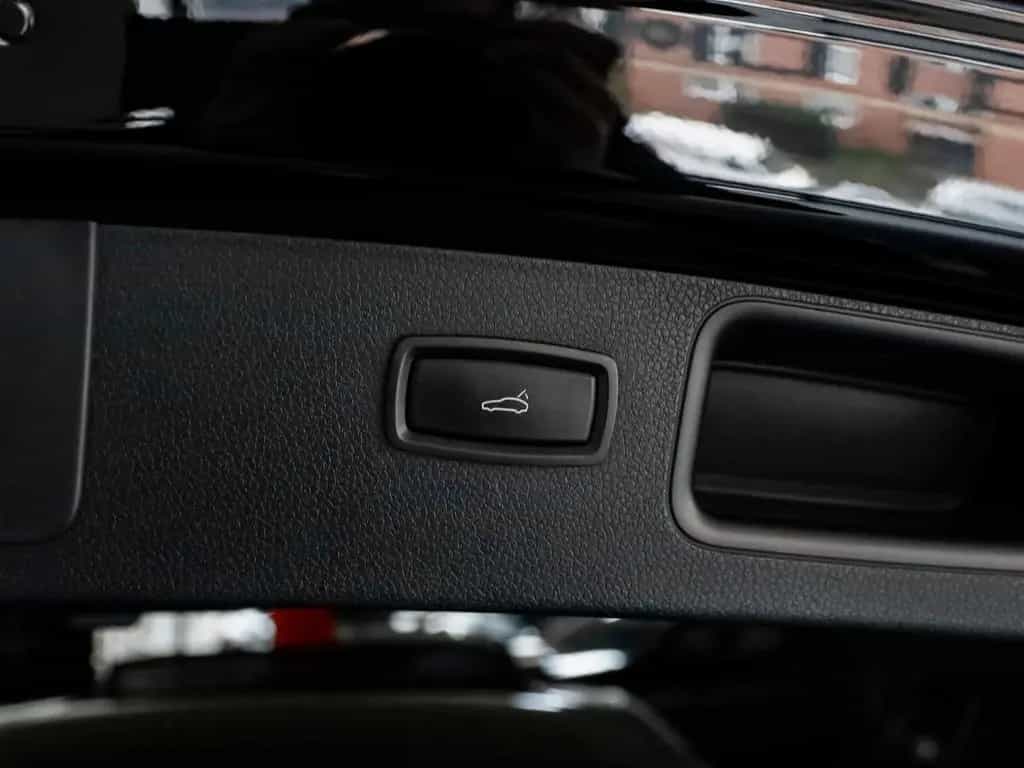 Porsche Macan **PANO-SPUR-CARPLAY-LED-STERNEHIMMEL-DAB+* 07/2020-photo-20