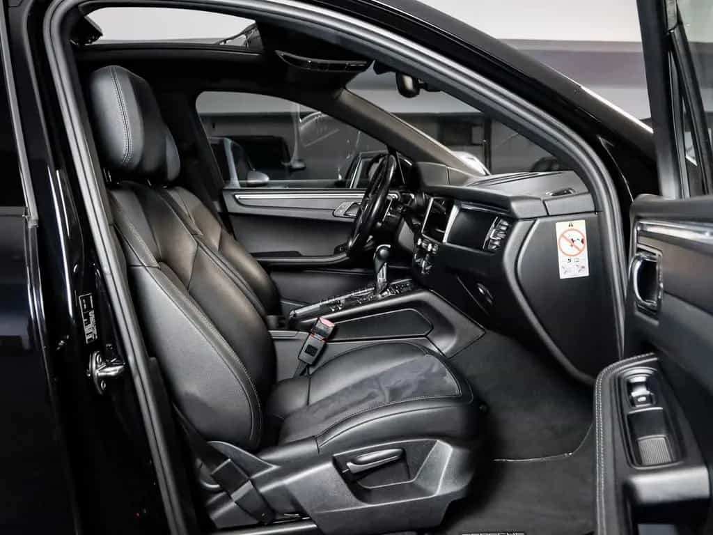 Porsche Macan **PANO-SPUR-CARPLAY-LED-STERNEHIMMEL-DAB+* 07/2020-photo-6