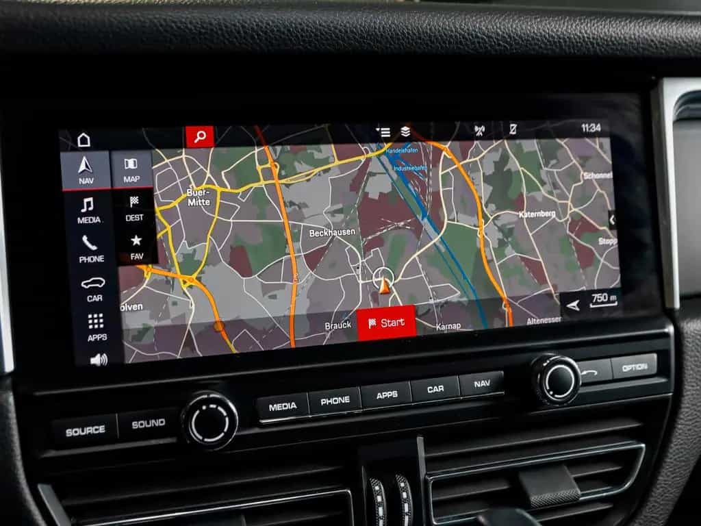 Porsche Macan **PANO-SPUR-CARPLAY-LED-STERNEHIMMEL-DAB+* 07/2020-photo-8