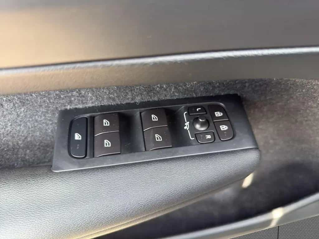 Volvo XC40 D3 Momentum AWD HarmanKardon*Navi*SHZ*Kamer 04/2019-photo-11