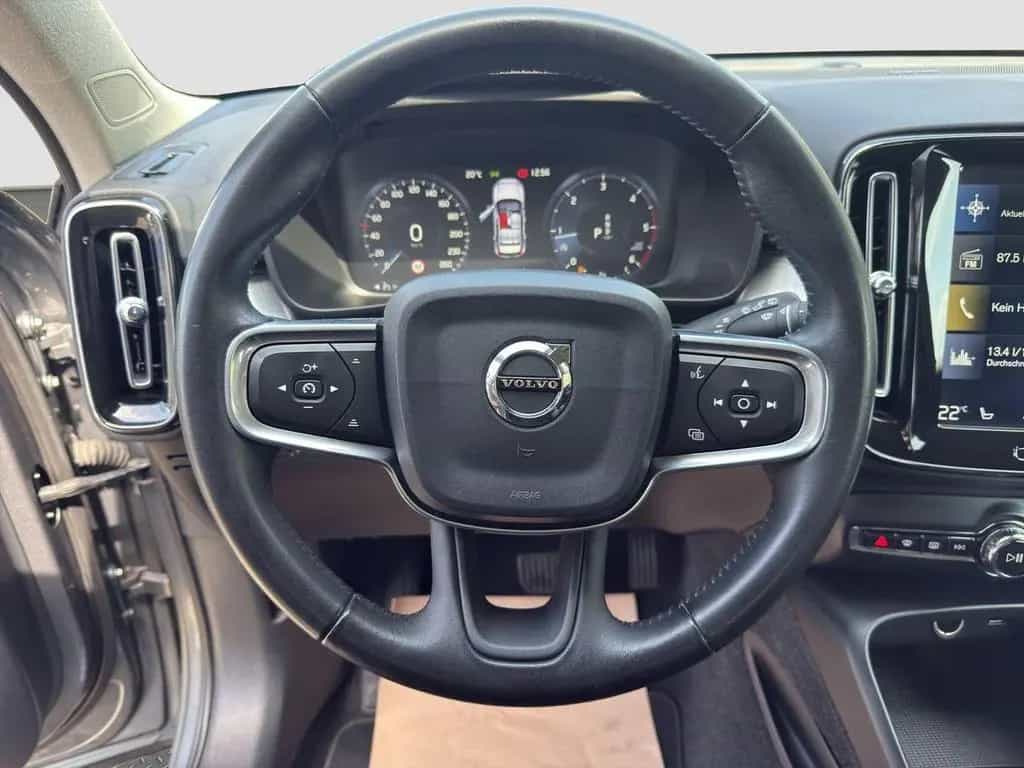 Volvo XC40 D3 Momentum AWD HarmanKardon*Navi*SHZ*Kamer 04/2019-photo-9