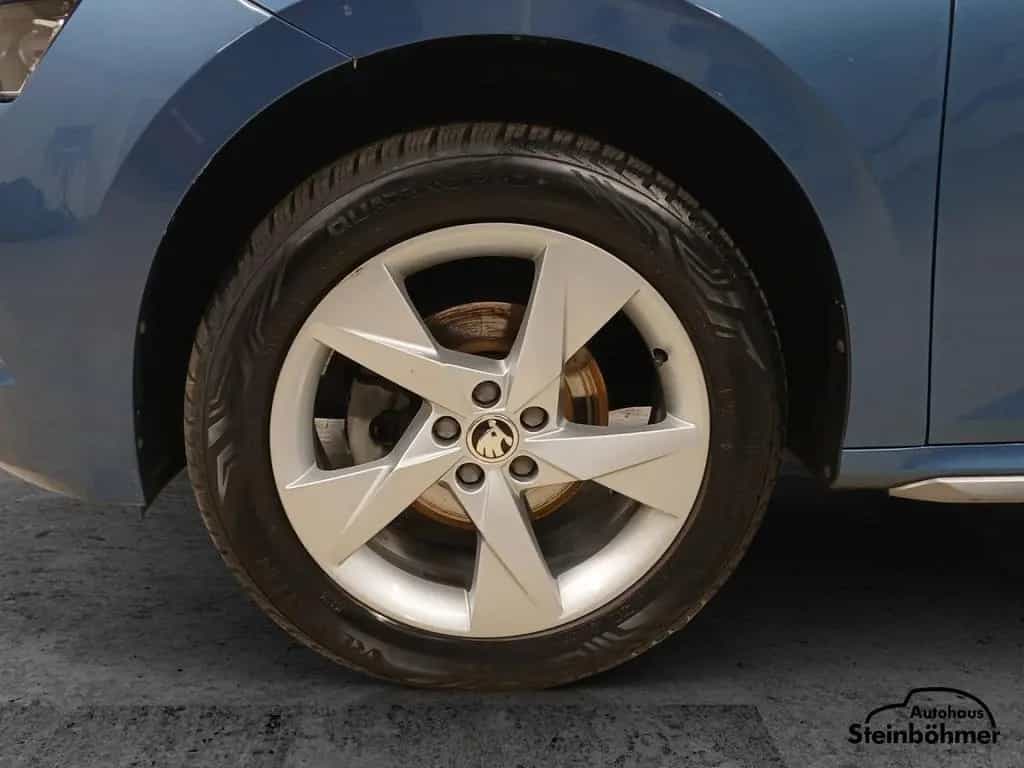 Skoda Kamiq Style 1.0TSI DSG LED AHK Kamera SHZ Klima 02/2021-photo-12