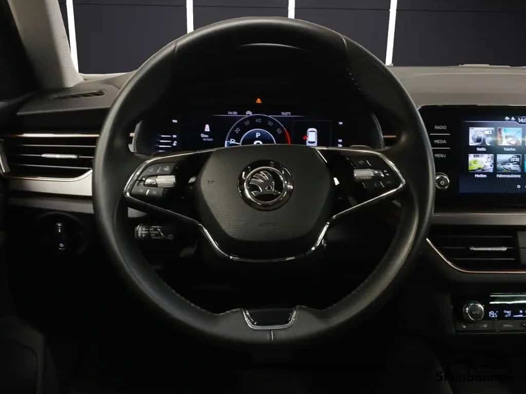 Skoda Kamiq Style 1.0TSI DSG LED AHK Kamera SHZ Klima 02/2021-photo-17