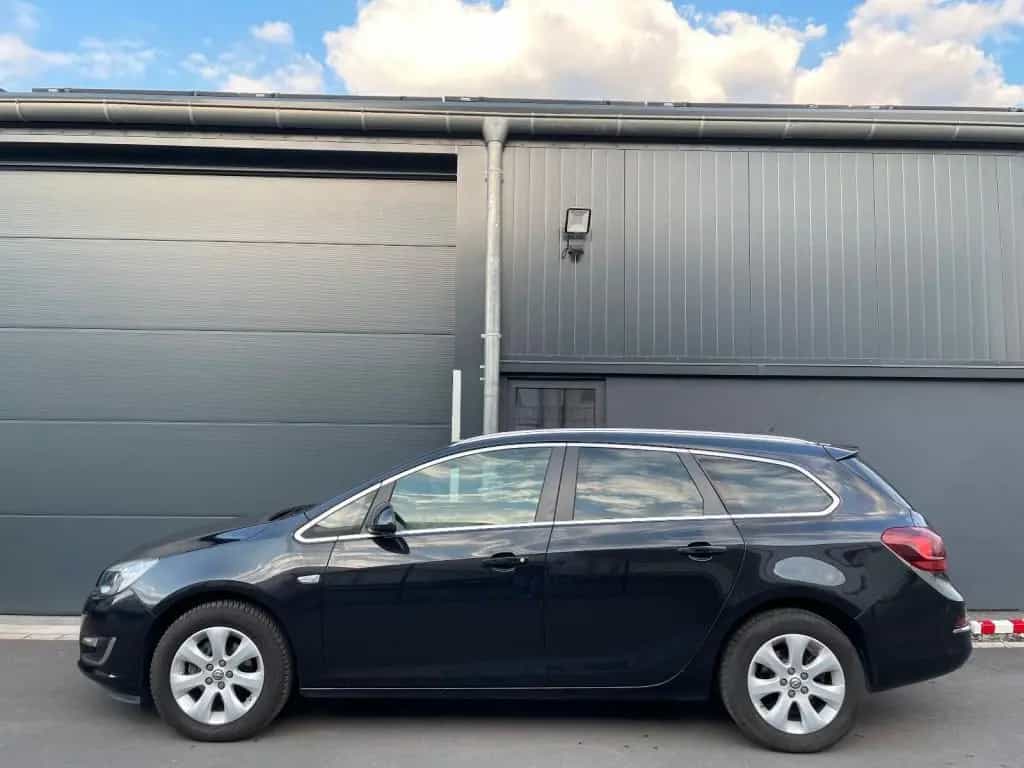 Opel Astra J ST Exklusiv 1.4*NAV*TEM*CAM*PDC*SHZ*KLIM 02/2016-photo-4