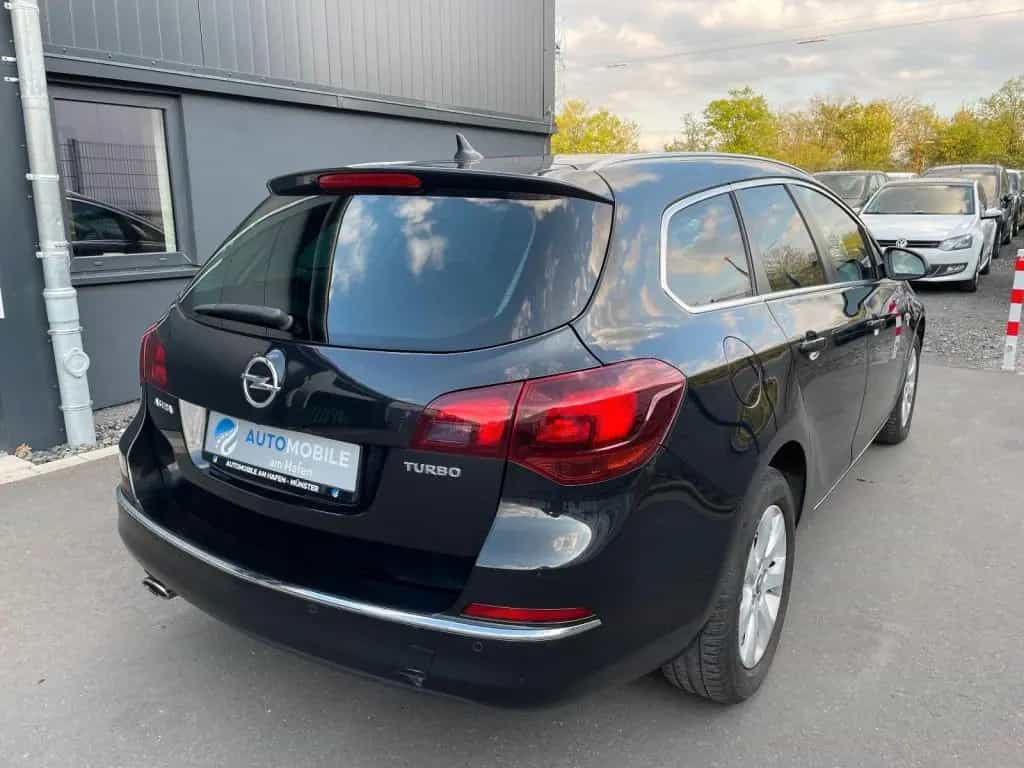 Opel Astra J ST Exklusiv 1.4*NAV*TEM*CAM*PDC*SHZ*KLIM 02/2016-photo-5