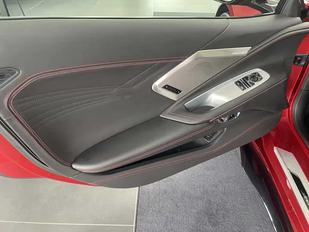Corvette Z06 Coupe 3LZ 5.5 V8 08/2025-photo-6