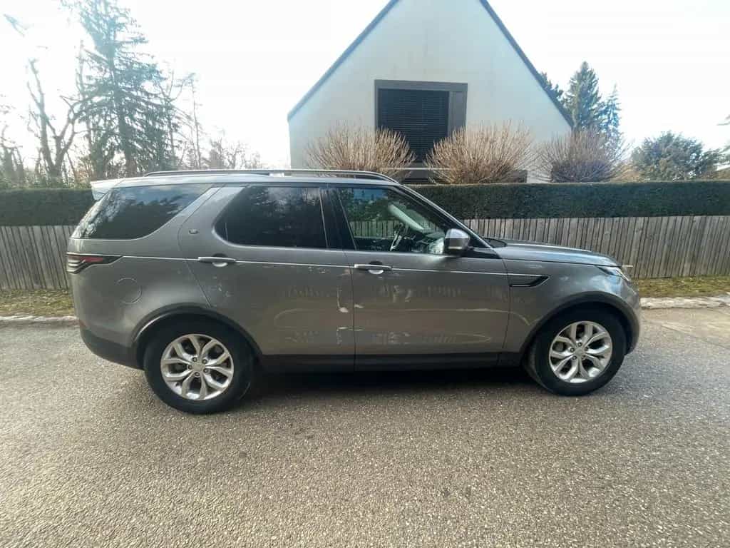 Land Rover Discovery 3.0 SD6 SE SE AHK 7 Sitze ACC LED 09/2020-photo-3