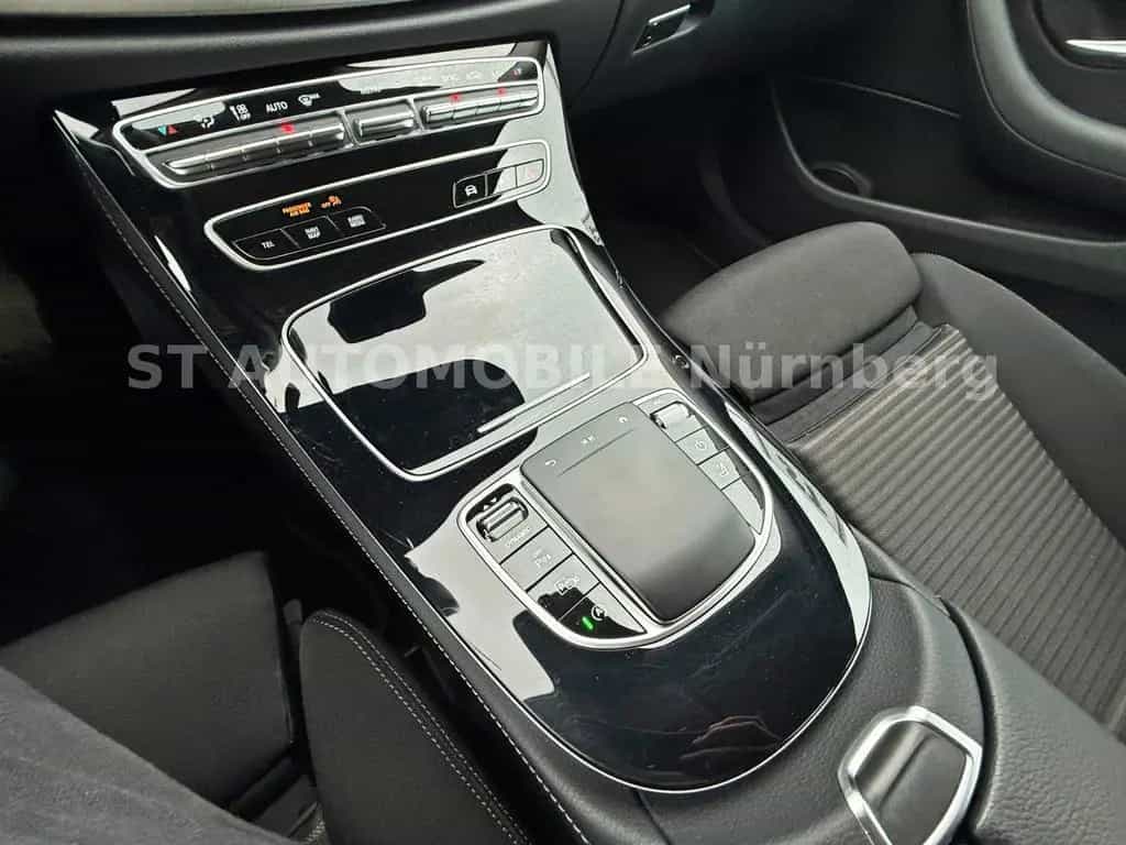 Mercedes-Benz E-Class d T 9G-Tronic Avantgarde*1.HD*AHK*KAMERA* 03/2022-photo-9