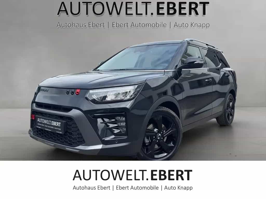 Ssangyong Tivoli Grand Blackline 1.5 T-GDI Aut./LED/NAVI/ 03/2025-photo-0