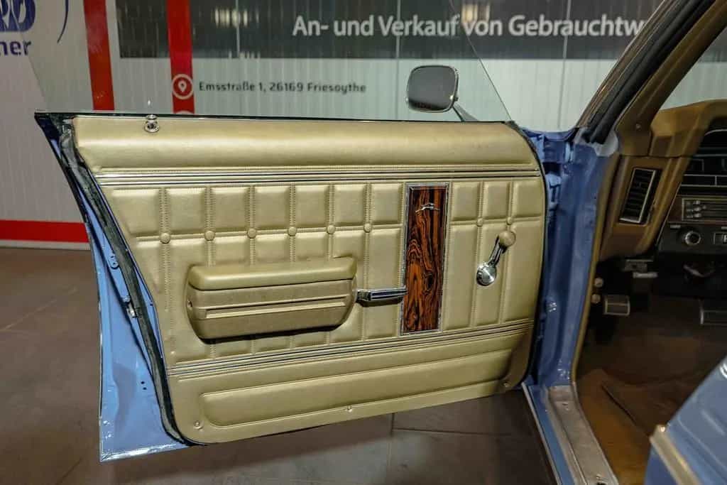 Chevrolet Impala V8 350 Automatik H-Kennzeichen - top Zust 01/1970-photo-11