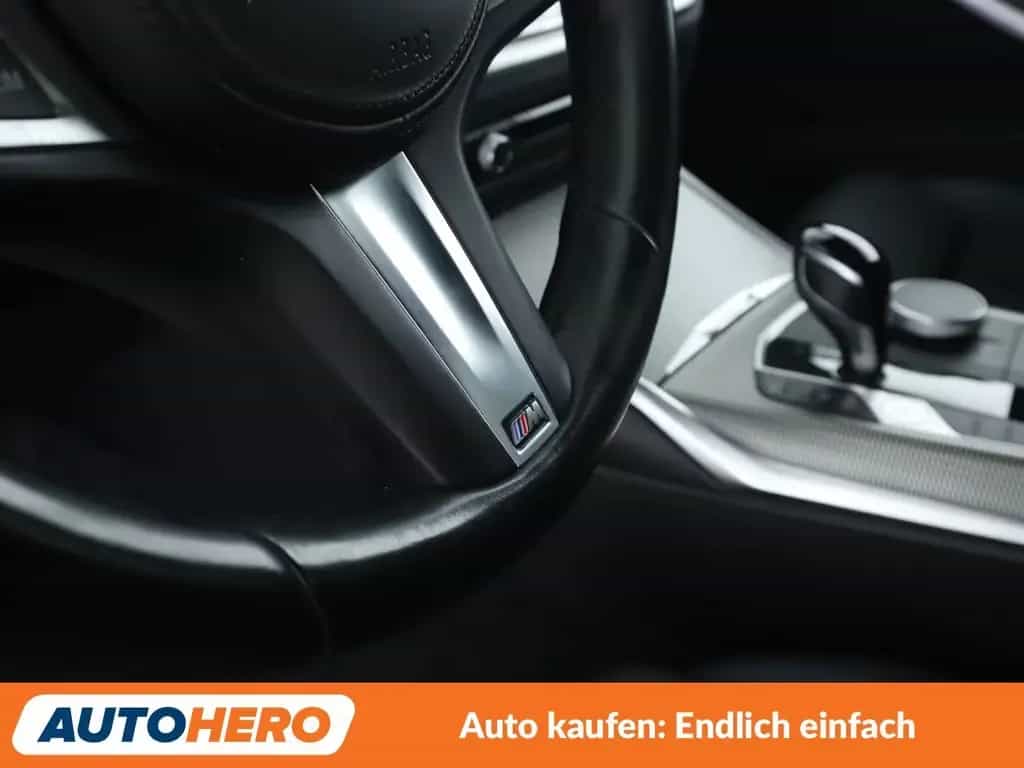 BMW 320 i M Sport Aut.*NAVI*LED*TEMPO*SHZ*PDC*3ZONEN* 08/2021-photo-21