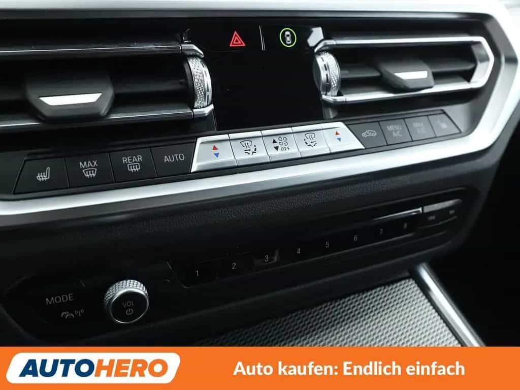 BMW 320 i M Sport Aut.*NAVI*LED*TEMPO*SHZ*PDC*3ZONEN* 08/2021-photo-28