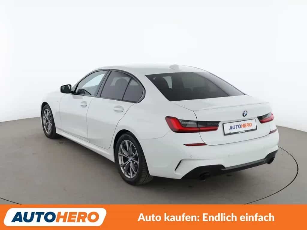 BMW 320 i M Sport Aut.*NAVI*LED*TEMPO*SHZ*PDC*3ZONEN* 08/2021-photo-4
