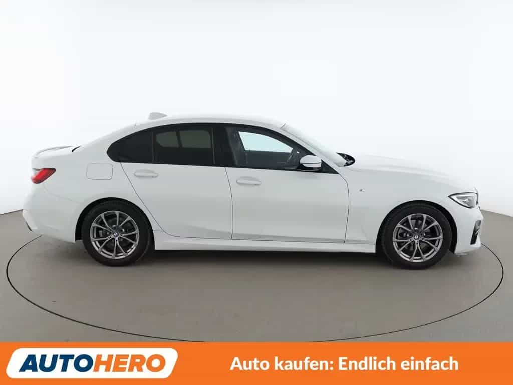 BMW 320 i M Sport Aut.*NAVI*LED*TEMPO*SHZ*PDC*3ZONEN* 08/2021-photo-5