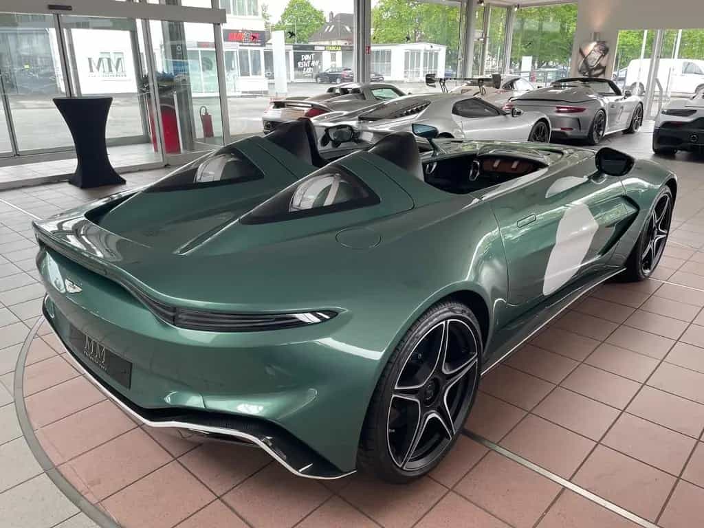 Aston Martin V12 Speedster "1 OF 88" 10/2021-photo-8