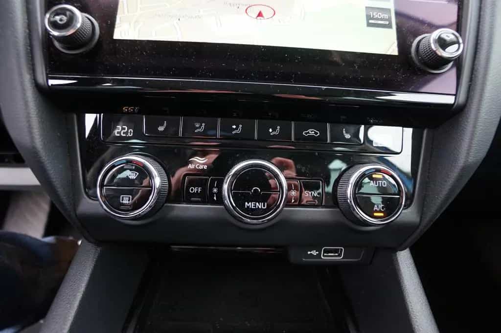 Skoda Octavia Combi 1.5 TSI ACT Style DSG |LED| |Navi| 05/2020-photo-22