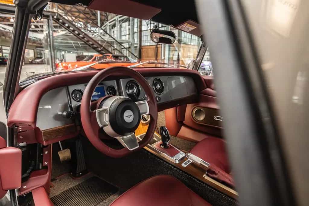 Morgan Supersport - A/C - SHZ - SAGA - alle Optionen 03/2026-photo-35