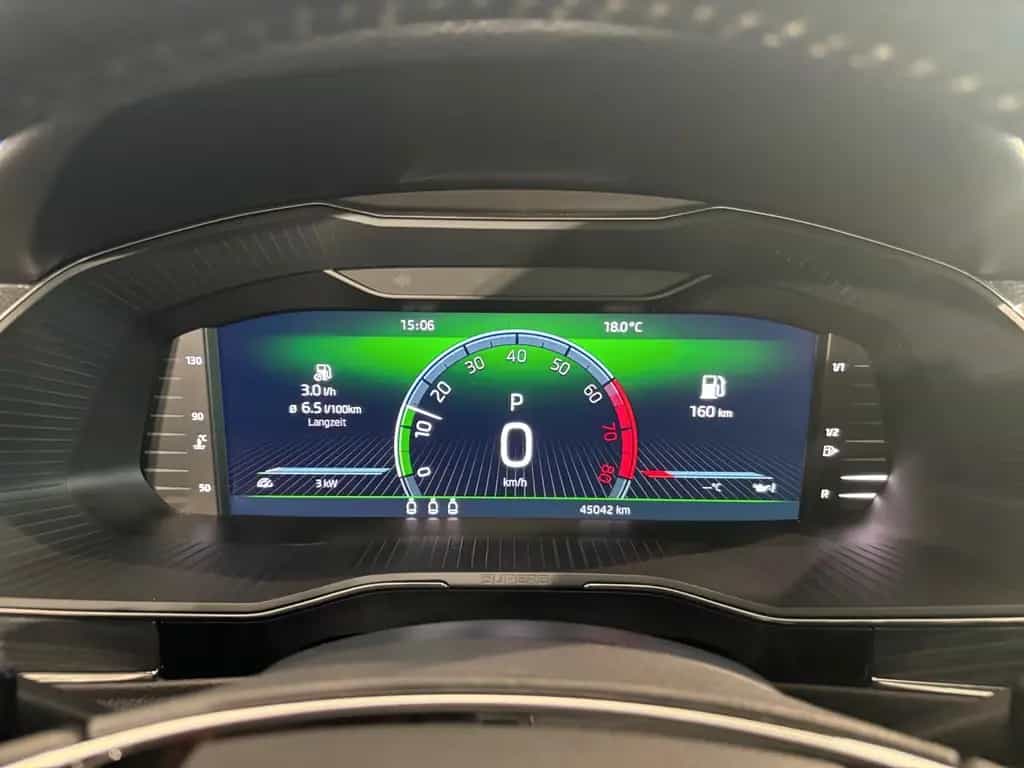 Skoda Superb Lim. Style 1.5TSI DSG LED SHZ KESSY PARK 10/2022-photo-12