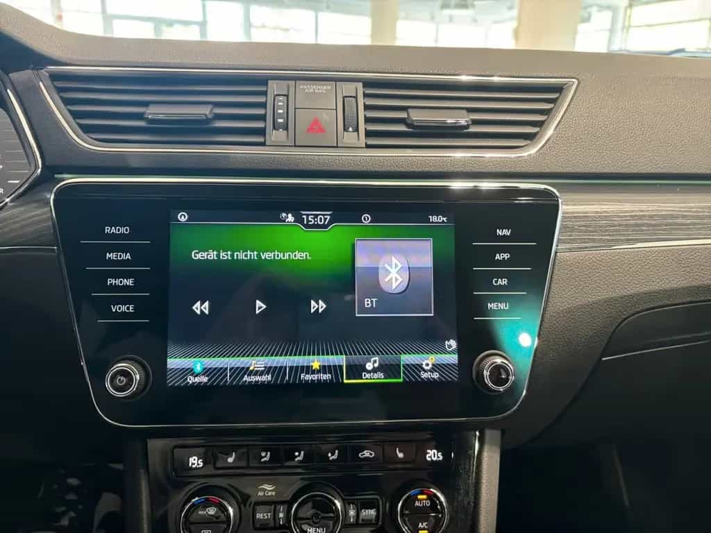Skoda Superb Lim. Style 1.5TSI DSG LED SHZ KESSY PARK 10/2022-photo-18