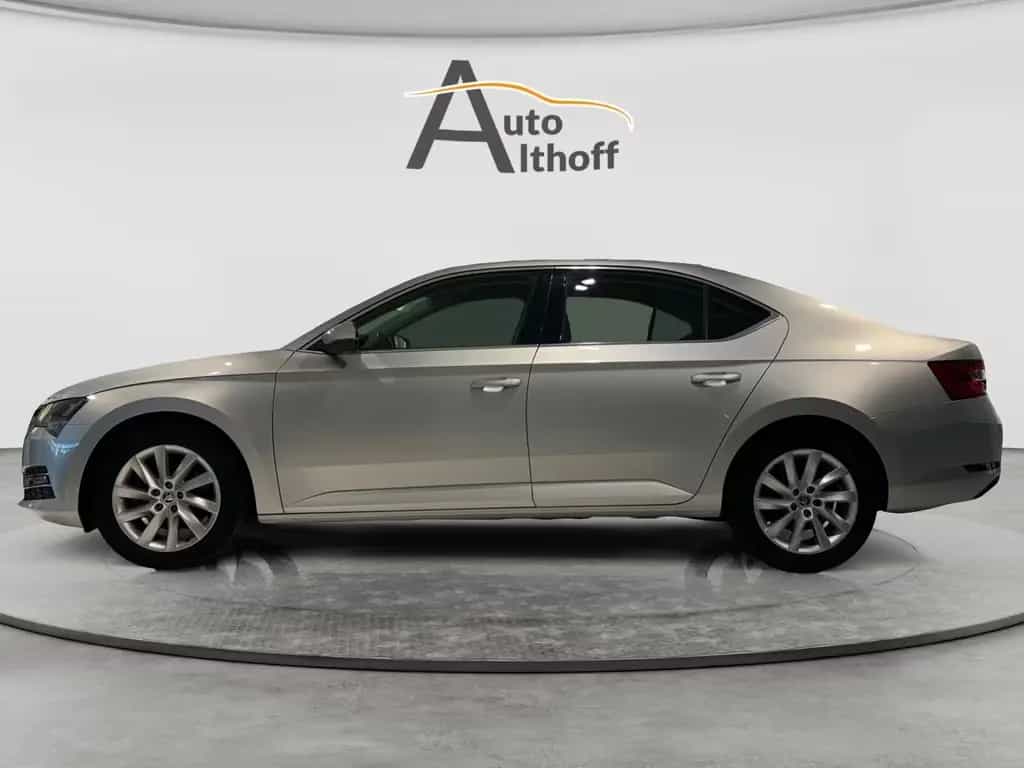 Skoda Superb Lim. Style 1.5TSI DSG LED SHZ KESSY PARK 10/2022-photo-23