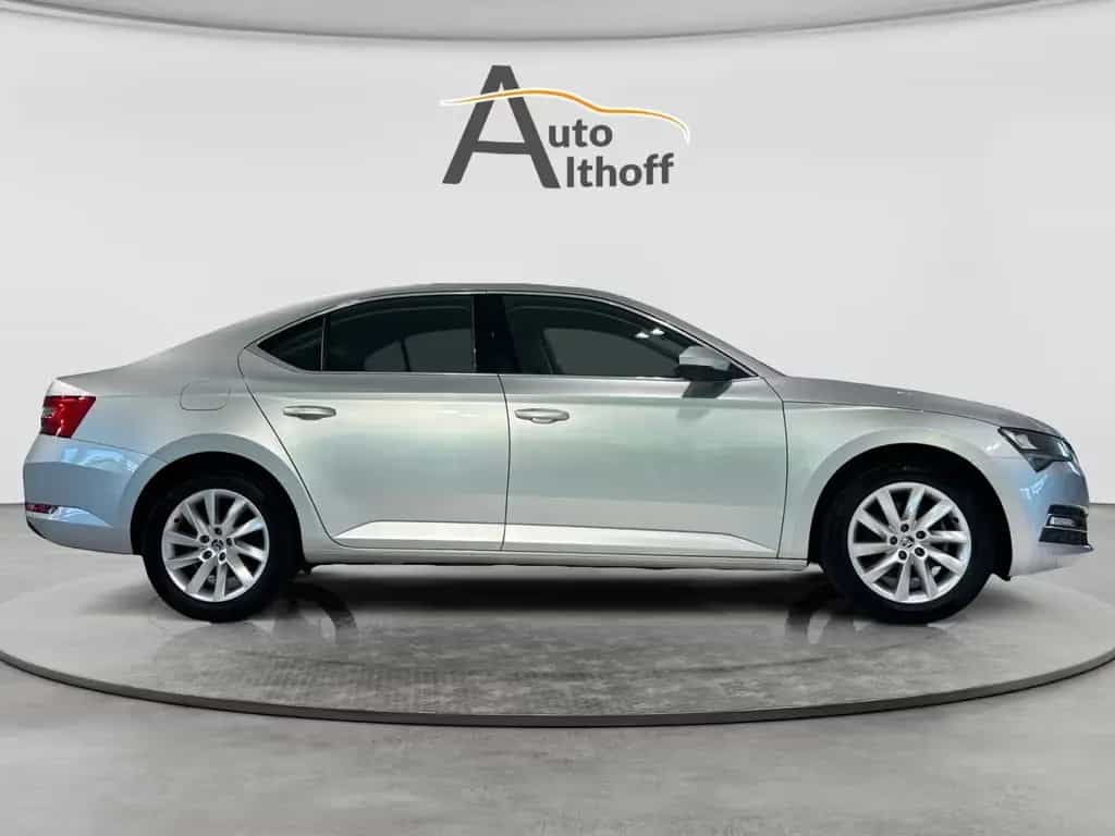 Skoda Superb Lim. Style 1.5TSI DSG LED SHZ KESSY PARK 10/2022-photo-24