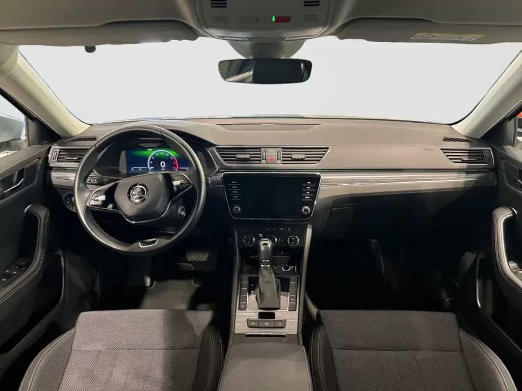 Skoda Superb Lim. Style 1.5TSI DSG LED SHZ KESSY PARK 10/2022-photo-9