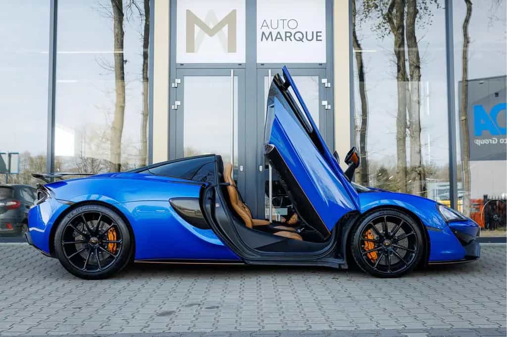 McLaren 570S Spider 570S 3.8 V8 | FULL Service History | 03/2018-photo-11