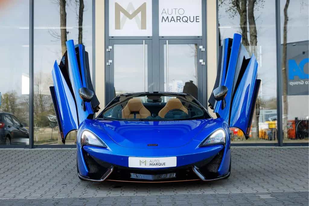 McLaren 570S Spider 570S 3.8 V8 | FULL Service History | 03/2018-photo-4