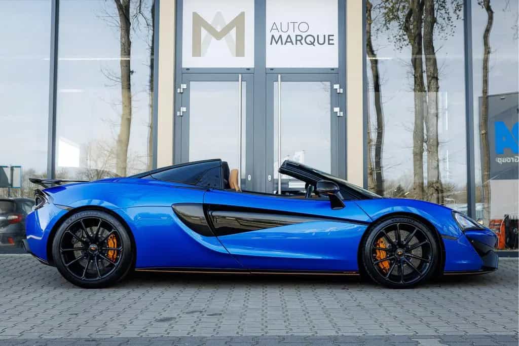 McLaren 570S Spider 570S 3.8 V8 | FULL Service History | 03/2018-photo-5
