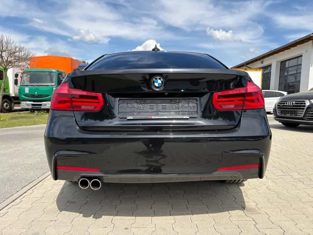 BMW 330 d xDrive Limousine M Sport Shad.Ad.LED HK HUD 04/2017-photo-11