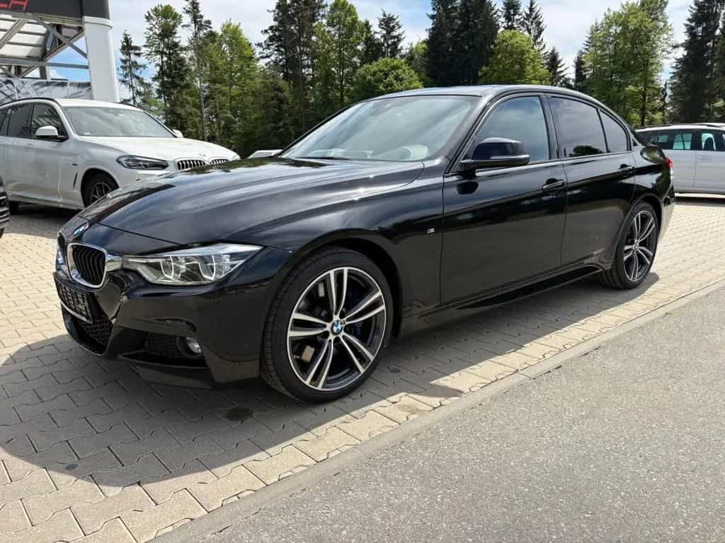 BMW 330 d xDrive Limousine M Sport Shad.Ad.LED HK HUD 04/2017-photo-17
